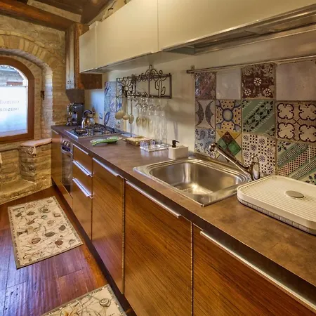 Apartment Il Nido Nel Borgo Torre del Colle